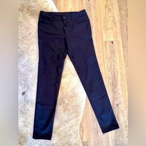 Men’s Lululemon ABC pant skinny-fit (W32, L34)